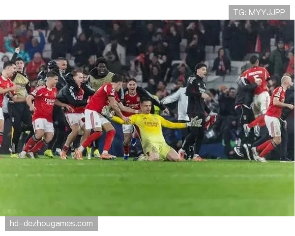 一次跨越半场的门将直接助攻,诠释了“进攻从门将开始”的现代理念 一次跨越半场的门将直接助攻,诠释了“进攻从门将开始”的现代理念